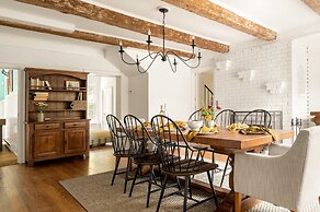 Clove by Avantstay Gorgeous Cottage w/ Pool, Privacy, Pool Table & Clo