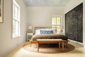 Clove by Avantstay Gorgeous Cottage w/ Pool, Privacy, Pool Table & Clo