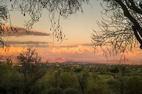 Red Rock by Avantstay Desert Hideaway w/ View & Pool