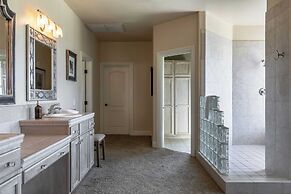 Wilson Creek Manor By Avantstay Sleeps 10! Amazing Estate w/ Pool & Ga
