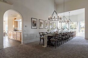 Wilson Creek Manor By Avantstay Sleeps 10! Amazing Estate w/ Pool & Ga