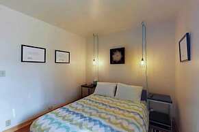 Sockeye by Avantstay Modern 2 BR Condo w/ Access to Northstar Resort C