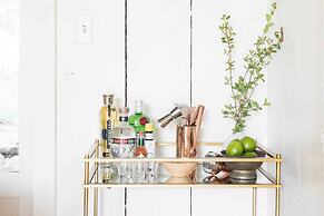 Everett by Avantstay 5mins to Palisades Tahoe! w/ HOT TUB