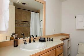 Rover by Avantstay Beautiful Ski-chalet in Heart of Breckenridge