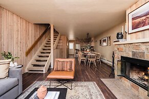 Rover by Avantstay Beautiful Ski-chalet in Heart of Breckenridge