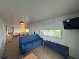 The Ours at Geneva on the Lake