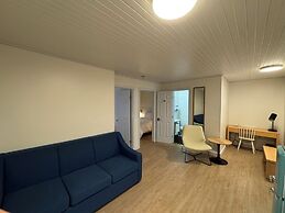 The Ours at Geneva on the Lake