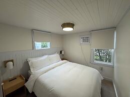 The Ours at Geneva on the Lake