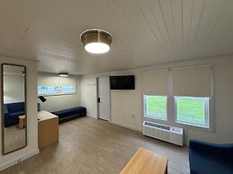 The Ours at Geneva on the Lake