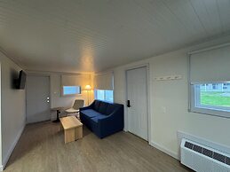 The Ours at Geneva on the Lake