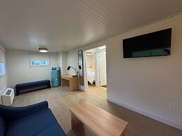 The Ours at Geneva on the Lake