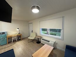 The Ours at Geneva on the Lake