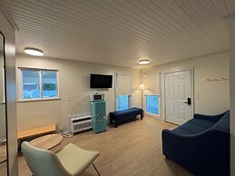 The Ours at Geneva on the Lake