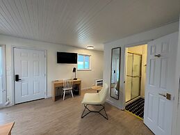 The Ours at Geneva on the Lake