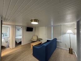 The Ours at Geneva on the Lake