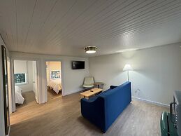 The Ours at Geneva on the Lake