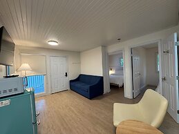 The Ours at Geneva on the Lake