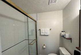 The Ours at Geneva on the Lake