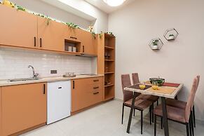 Bella Vacanza Studios