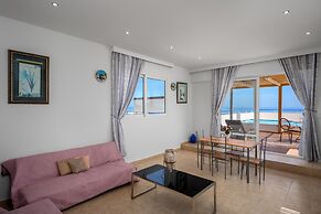 Stegna Sunrise Suite With Private Pool & sea View