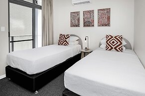 Pool View City Centre Apartment 202