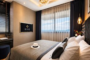 The Elysium Pratumnak Pattaya - By SHG