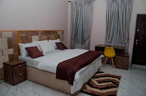 Stunning 3-bed House in Sapele