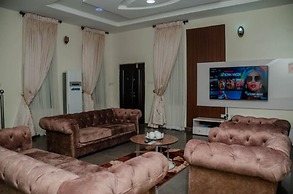 Stunning 3-bed House in Sapele