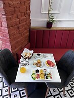 St. Moscow Taksim By Emmy