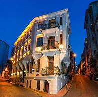 St. Moscow Taksim By Emmy