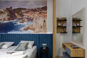 Apartments and rooms Naida