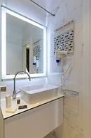 Apartments and rooms Naida