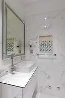 Apartments and rooms Naida