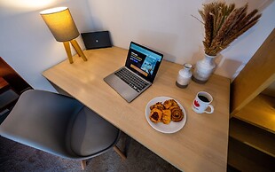 Charming 2-bed Apartment in Windsor - Free Parking