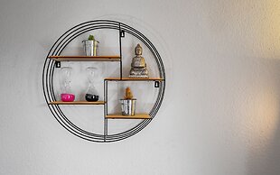 Charming 2-bed Apartment in Windsor - Free Parking