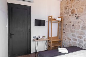 Solo Boutique Hotel