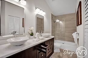 8 Br Villa with Pool & Basketball Court