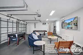 8 Br Villa with Pool & Basketball Court