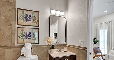 8 Br Villa with Pool & Basketball Court