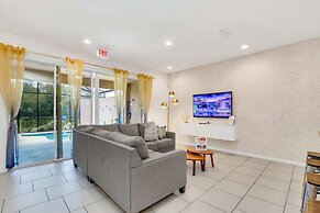 Private Views & Theme Rooms, Perfect for Families!