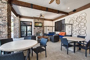 Private Views & Theme Rooms, Perfect for Families!