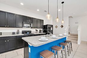 Private Views & Theme Rooms, Perfect for Families!