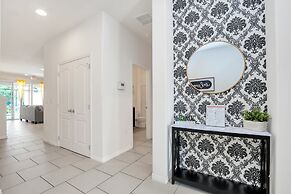 Private Views & Theme Rooms, Perfect for Families!