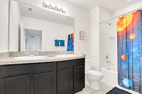 Private Views & Theme Rooms, Perfect for Families!