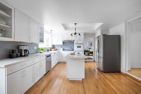 Black Oak by Avantstay Modern & Chic Santa Rosa Hideaway With Pool Tab