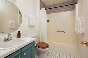 Crawdad by Avantstay Isle of Palms Home w/ BBQ