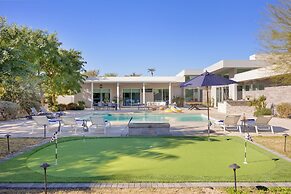 Polo Villa 9 by Avantstay Backyard w/ Putting Green, Pool & Spa 5 BDR 