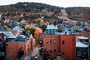 Woodside Getaway by Avantstay Character Home Close To Park City Resort