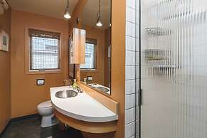 Arch Cape Escape by Avantstay Sensational Clift Top Home w/ Pacific Oc