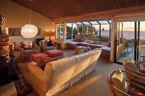 Arch Cape Escape by Avantstay Sensational Clift Top Home w/ Pacific Oc